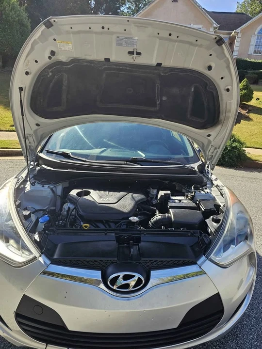2012 Hyundai Veloster - Image 10 of 13