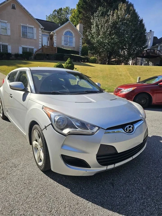 2012 Hyundai Veloster - Image 2 of 13