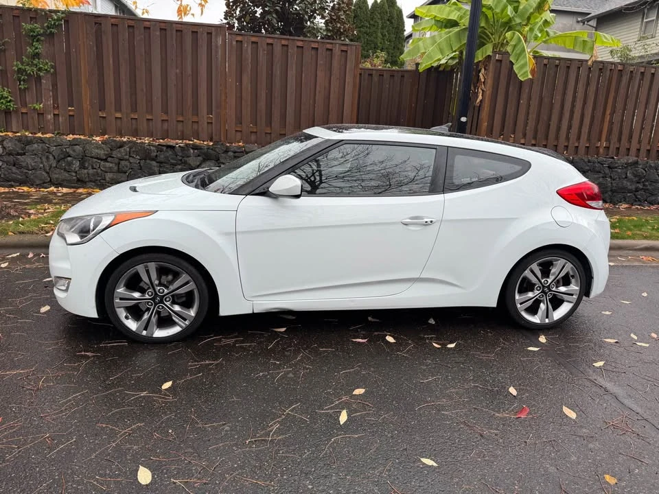 2012 Hyundai Veloster - Image 3 of 11