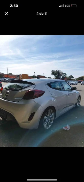 2012 Hyundai Veloster - Image 2 of 11