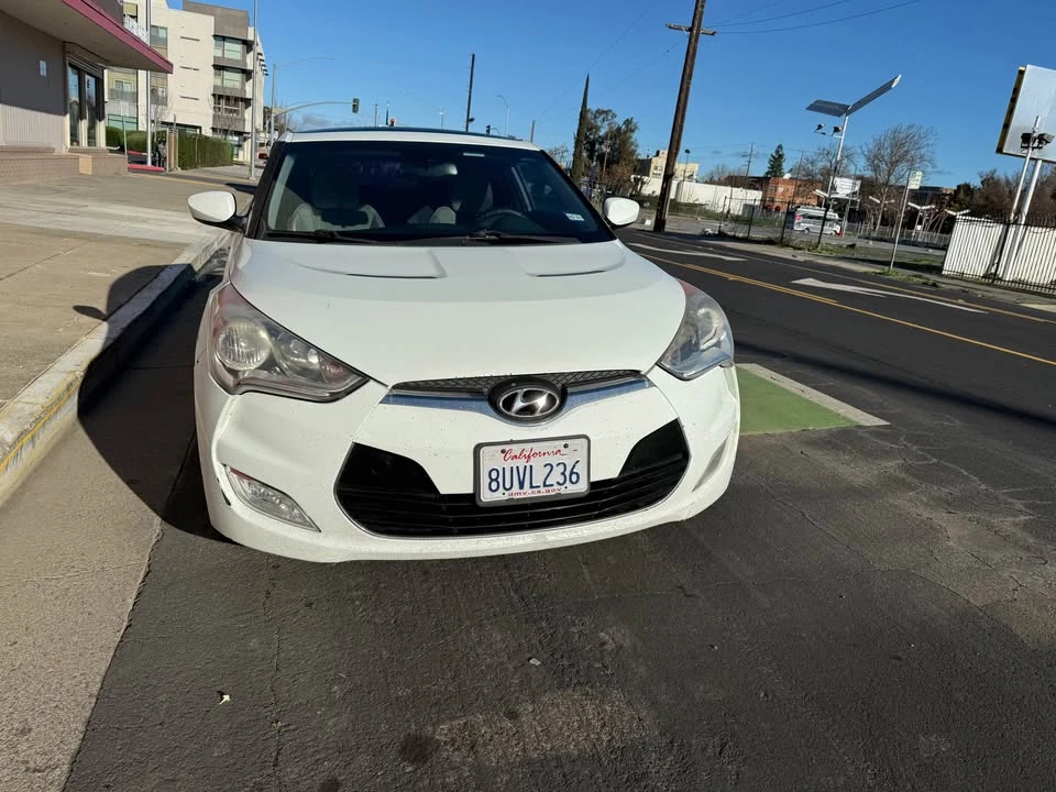 2012 Hyundai Veloster - Image 3 of 9