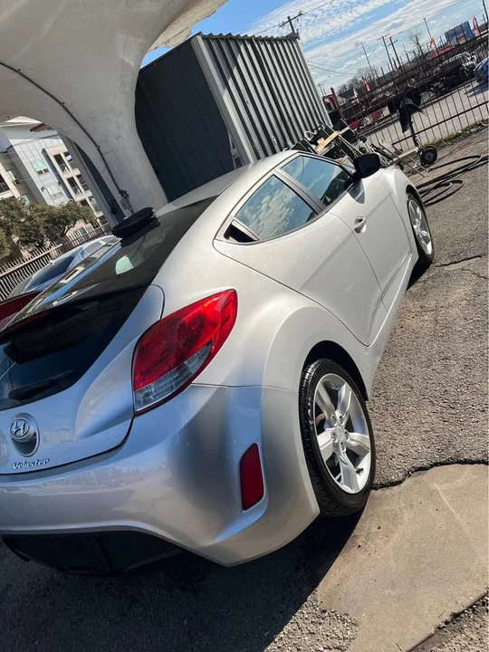 2012 Hyundai Veloster - Image 5 of 10