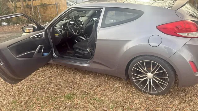 2012 Hyundai Veloster Coupe