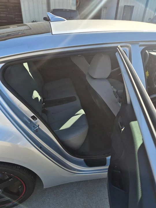 2012 Hyundai Veloster - Image 16 of 17