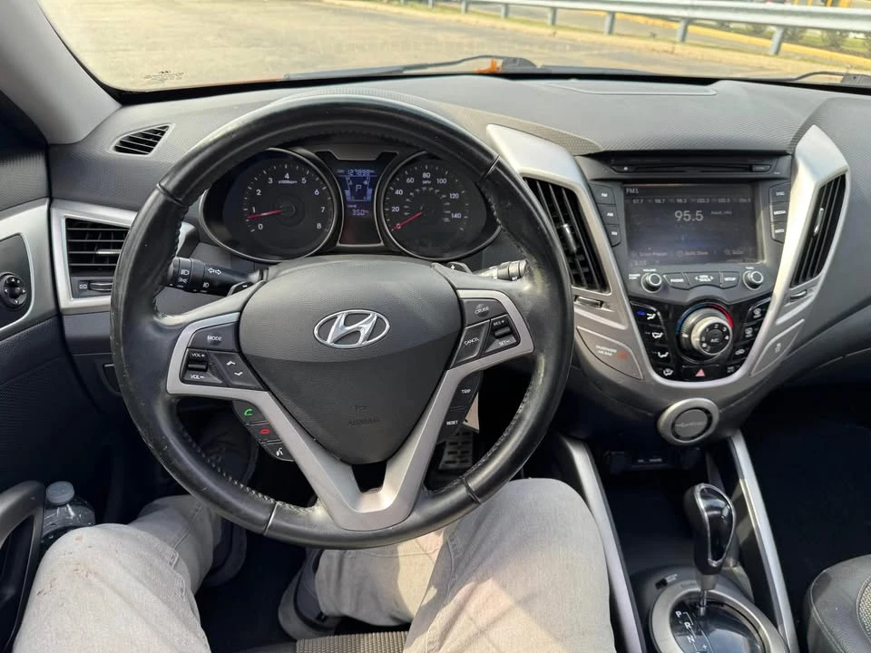 2012 Hyundai Veloster - Image 6 of 14