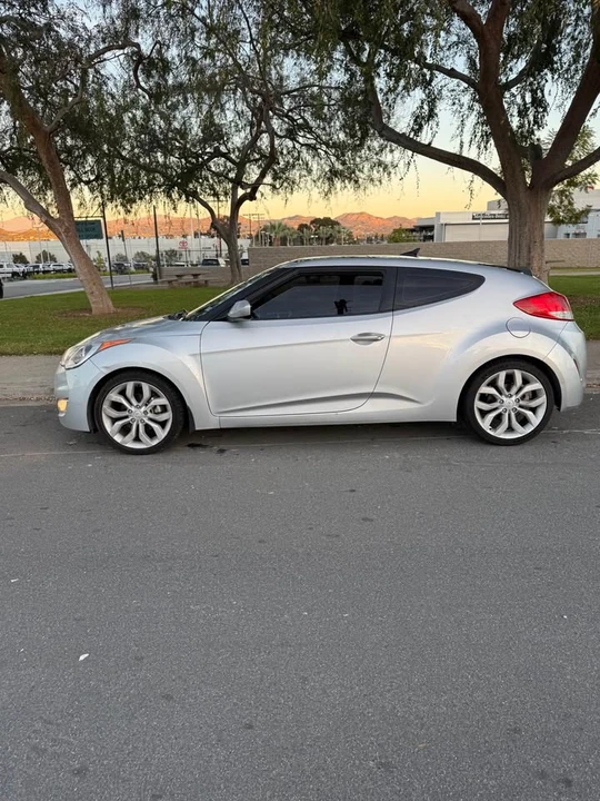 2012 Hyundai Veloster - Image 4 of 16