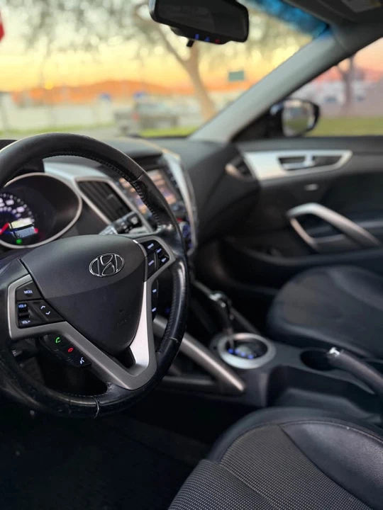 2012 Hyundai Veloster - Image 11 of 14
