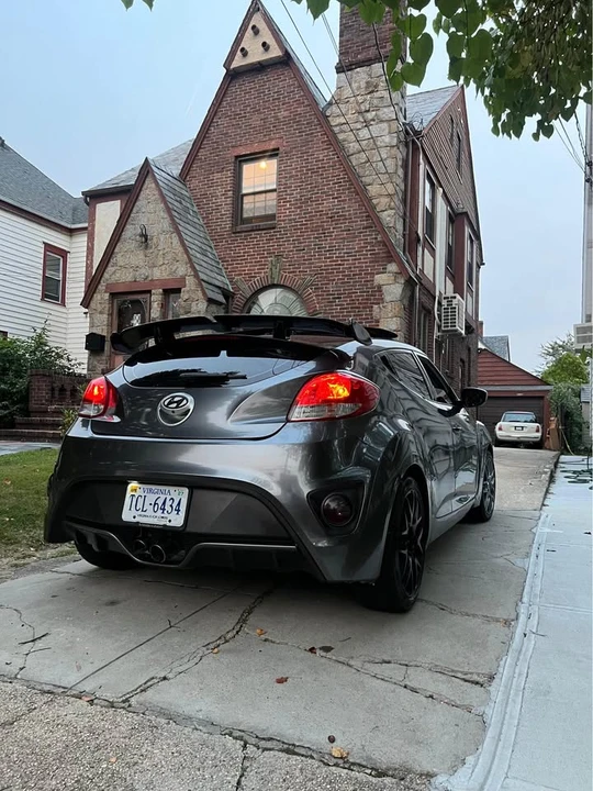 2012 Hyundai Veloster - Image 2 of 7