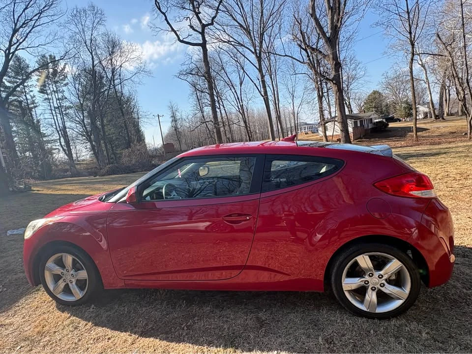 2012 Hyundai Veloster - Image 13 of 19