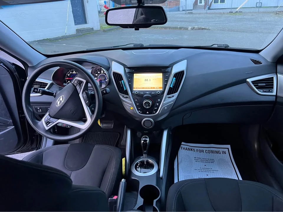 2012 Hyundai Veloster - Image 9 of 9