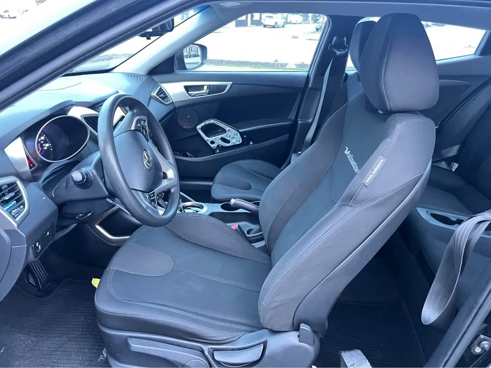 2012 Hyundai Veloster - Image 7 of 9