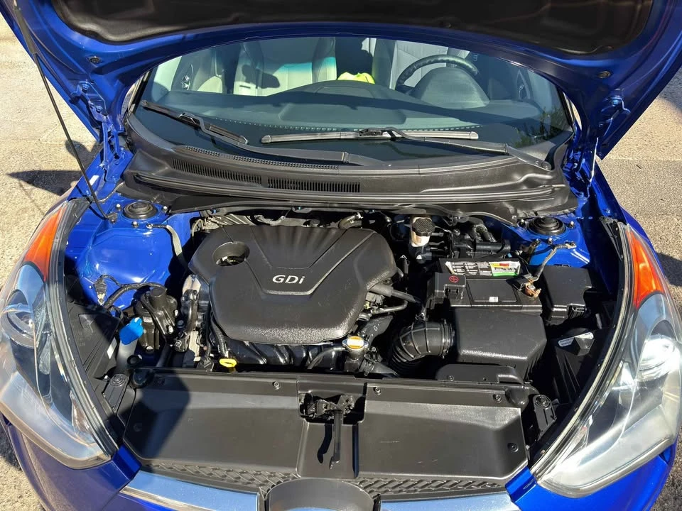 2012 Hyundai Veloster - Image 8 of 10