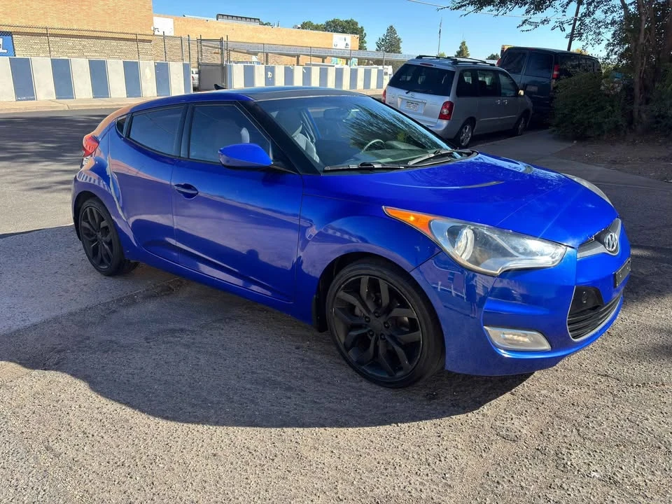 2012 Hyundai Veloster - Image 7 of 10