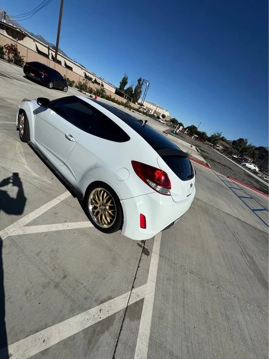 2012 Hyundai Veloster - Image 6 of 16