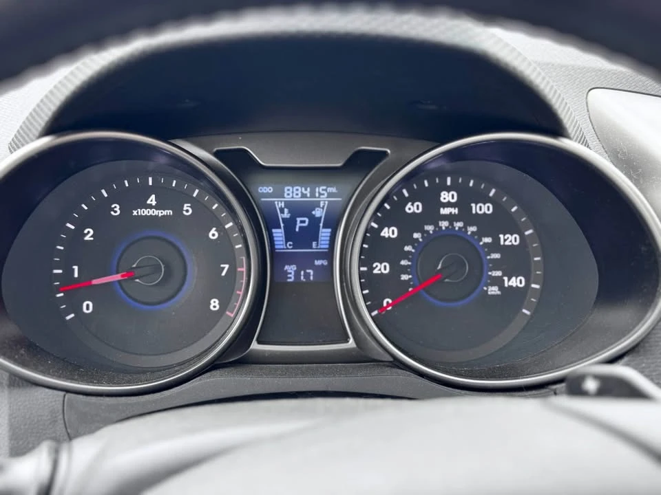 2012 Hyundai Veloster - Image 8 of 10
