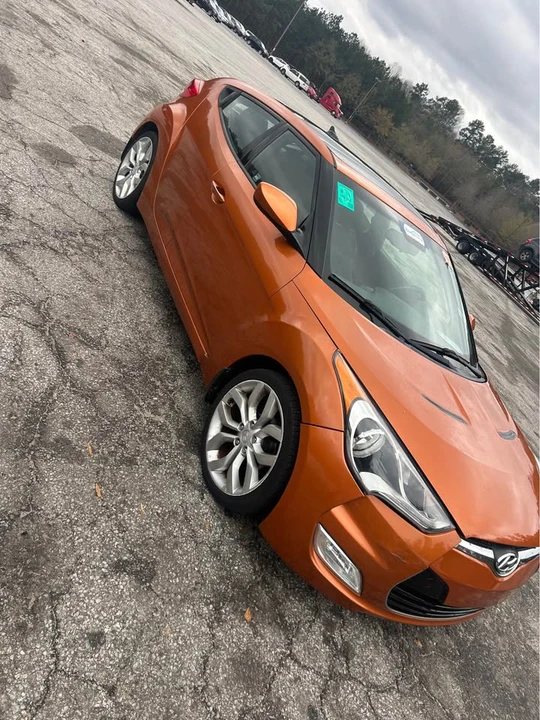 2012 Hyundai Veloster - Image 2 of 6