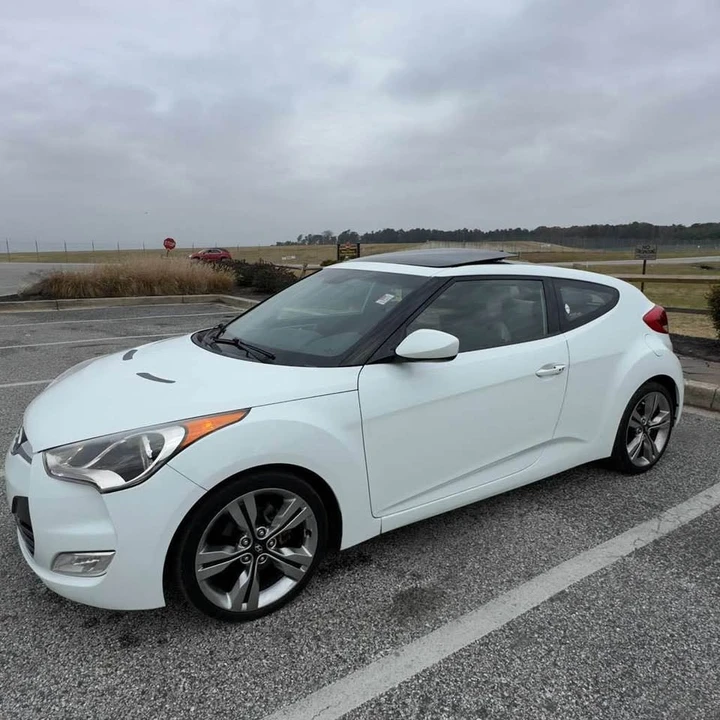 2012 Hyundai Veloster - Image 5 of 10