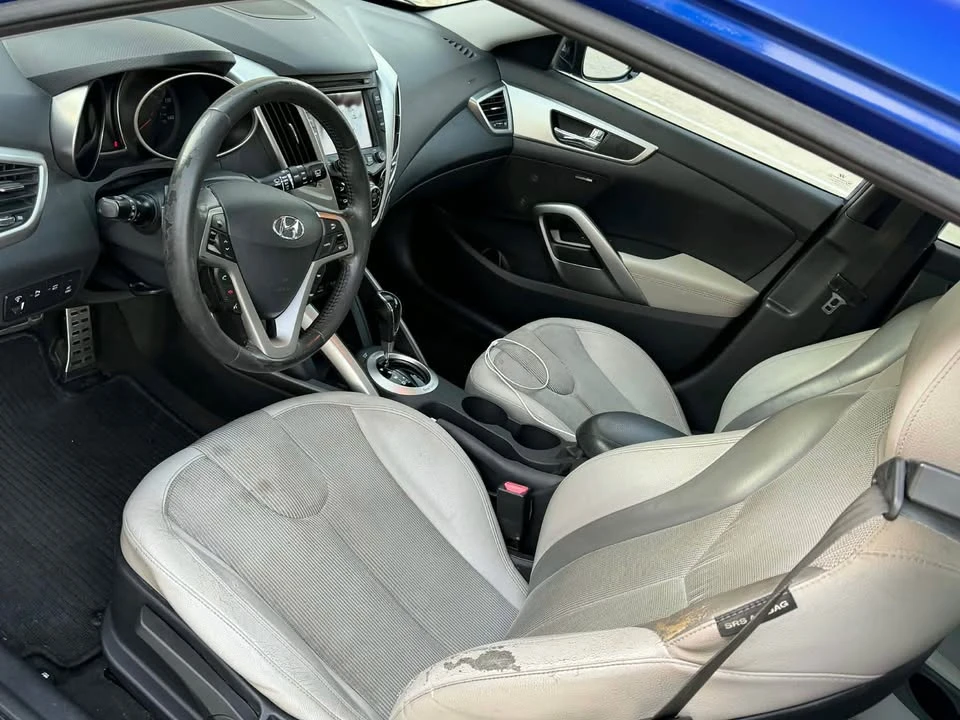 2012 Hyundai Veloster - Image 2 of 9