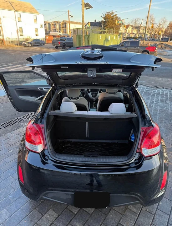 2012 Hyundai Veloster - Image 2 of 4