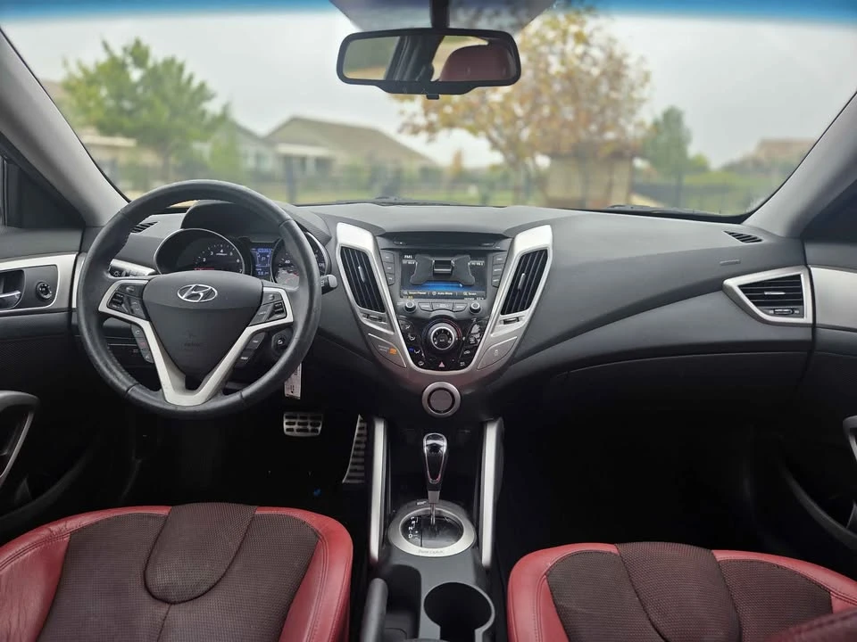2012 Hyundai Veloster - Image 11 of 13