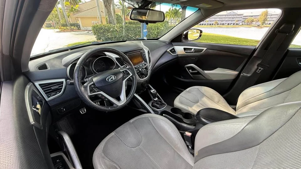 2012 Hyundai Veloster - Image 6 of 9
