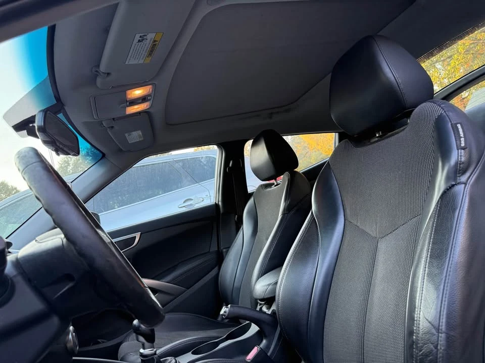 2012 Hyundai Veloster - Image 8 of 9