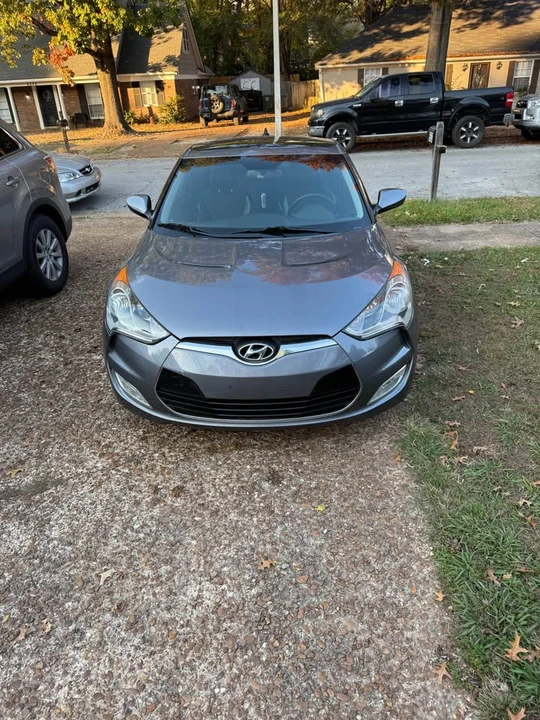 2012 Hyundai Veloster - Image 2 of 9