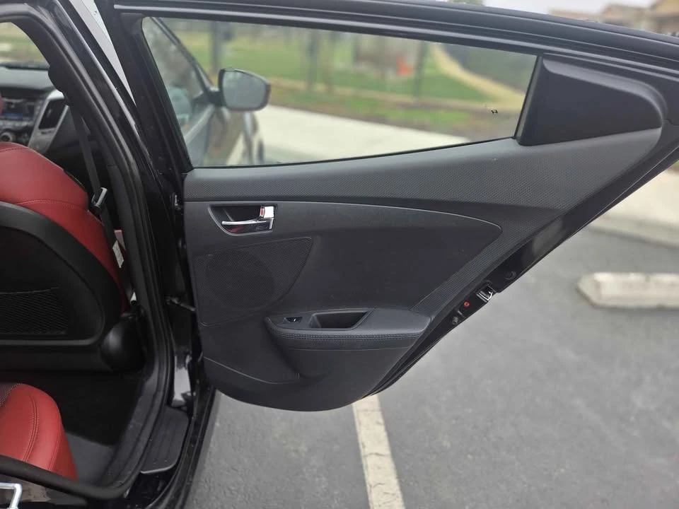 2012 Hyundai Veloster - Image 10 of 13