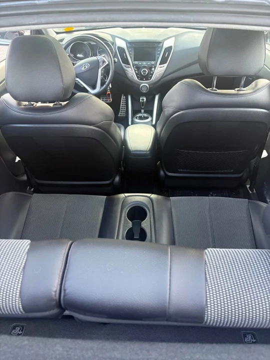 2012 Hyundai Veloster - Image 16 of 18