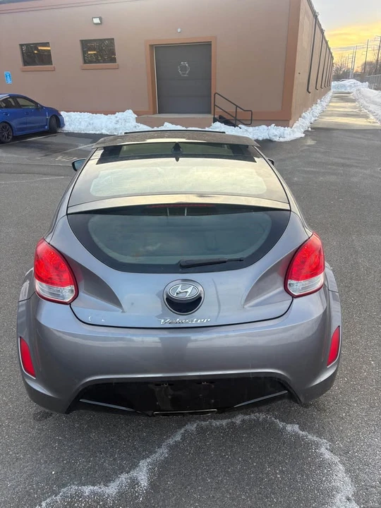 2012 Hyundai Veloster - Image 10 of 18