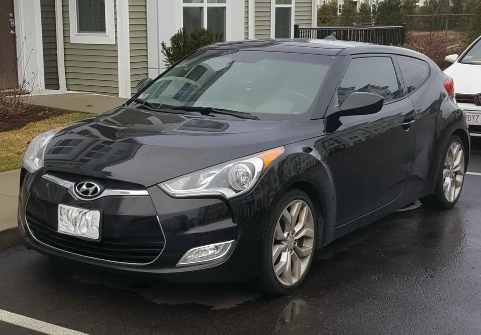 2012 Hyundai Veloster - Image 2 of 4