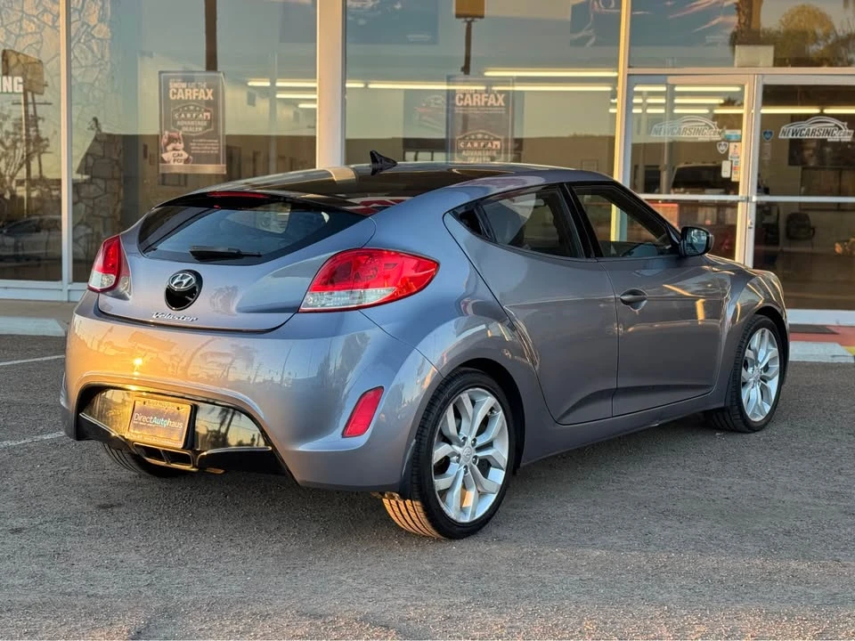 2012 Hyundai Veloster - Image 8 of 19