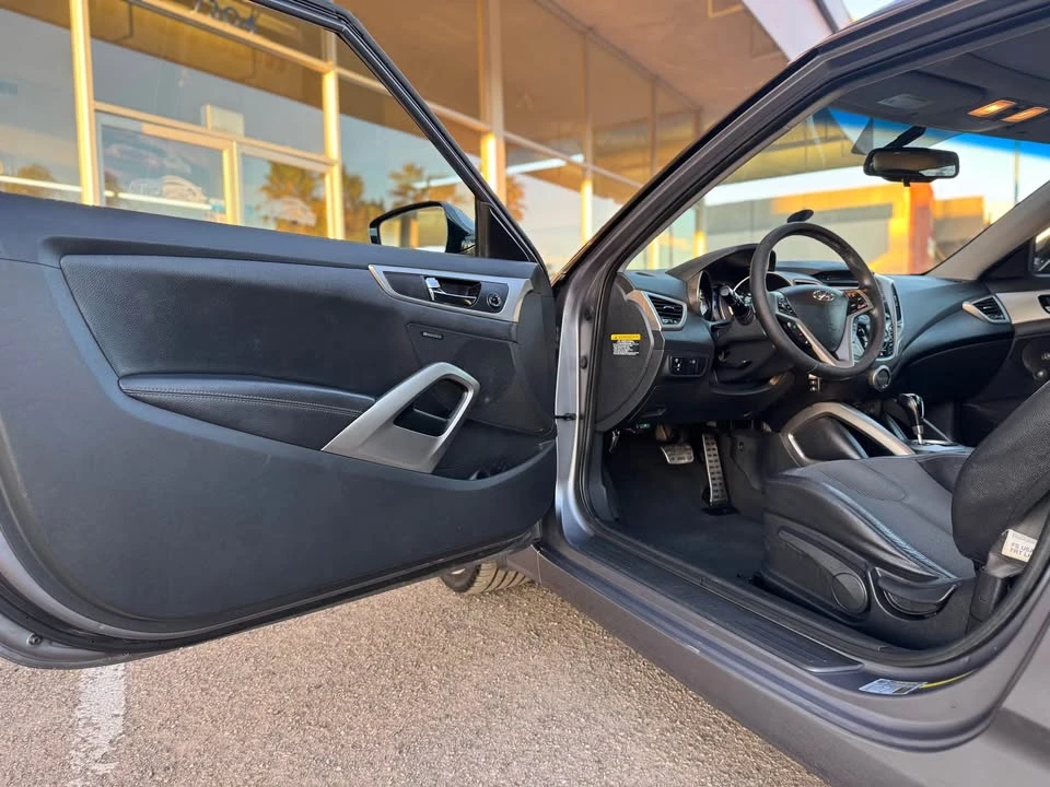 2012 Hyundai Veloster - Image 9 of 19