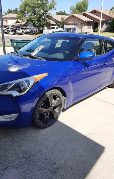 2012 Hyundai Veloster - Image 3 of 4