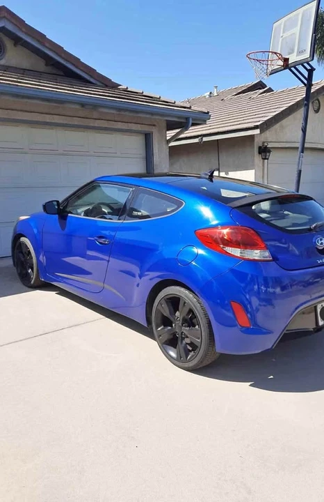 2012 Hyundai Veloster - Image 2 of 4