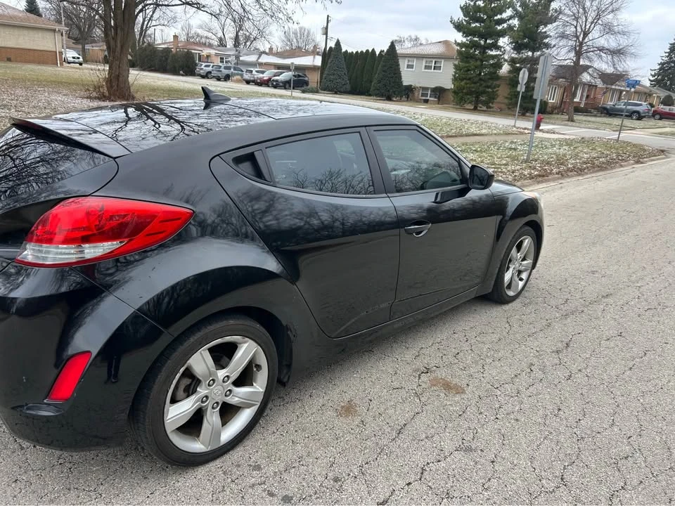 2012 Hyundai Veloster - Image 4 of 18