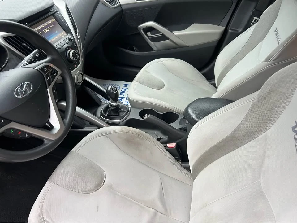 2012 Hyundai Veloster - Image 7 of 18