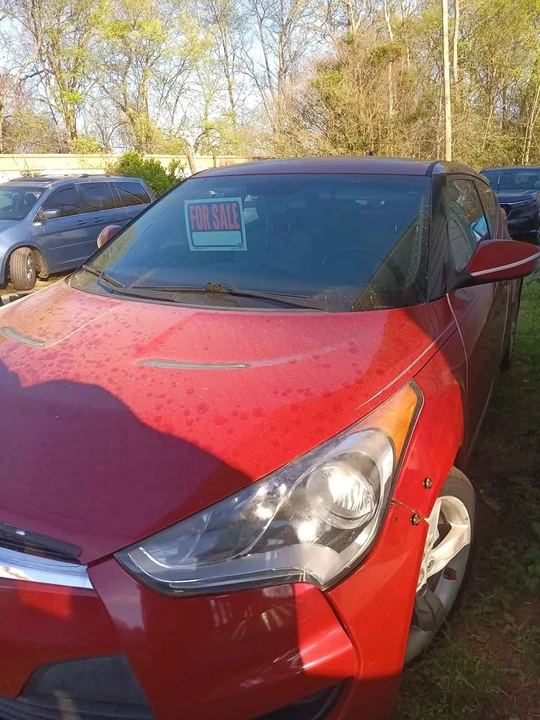 2012 Hyundai Veloster - Image 2 of 3