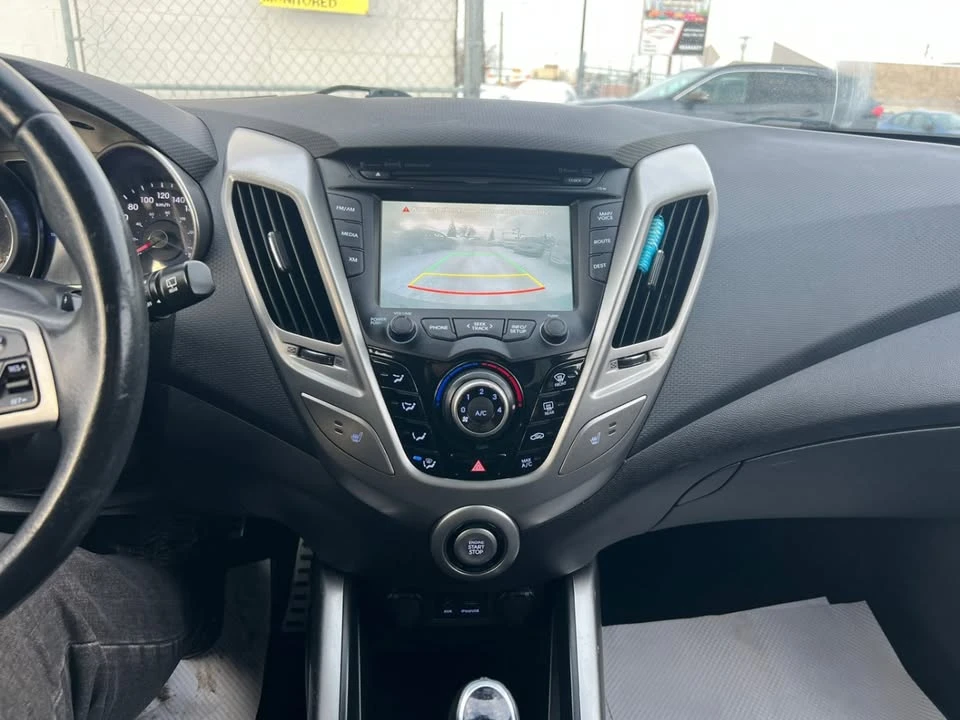 2012 Hyundai Veloster - Image 10 of 18