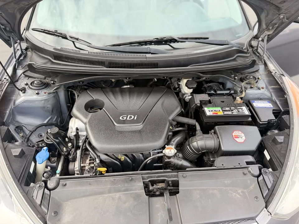 2012 Hyundai Veloster - Image 9 of 11
