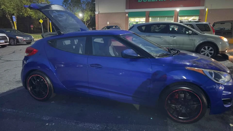 2012 Hyundai Veloster - Image 5 of 6
