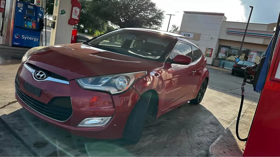 2012 Hyundai Veloster - Image 4 of 7