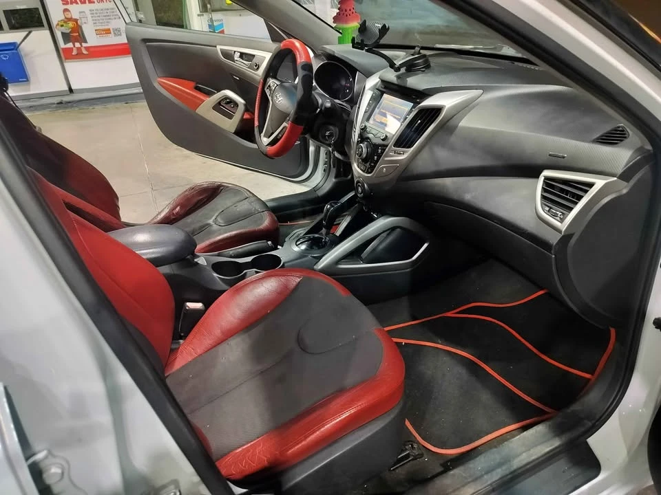 2012 Hyundai Veloster - Image 3 of 8