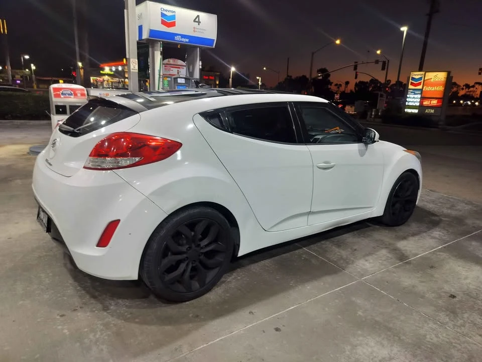 2012 Hyundai Veloster - Image 6 of 8