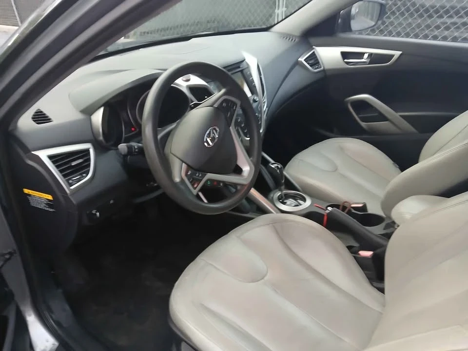 2012 Hyundai Veloster - Image 5 of 9