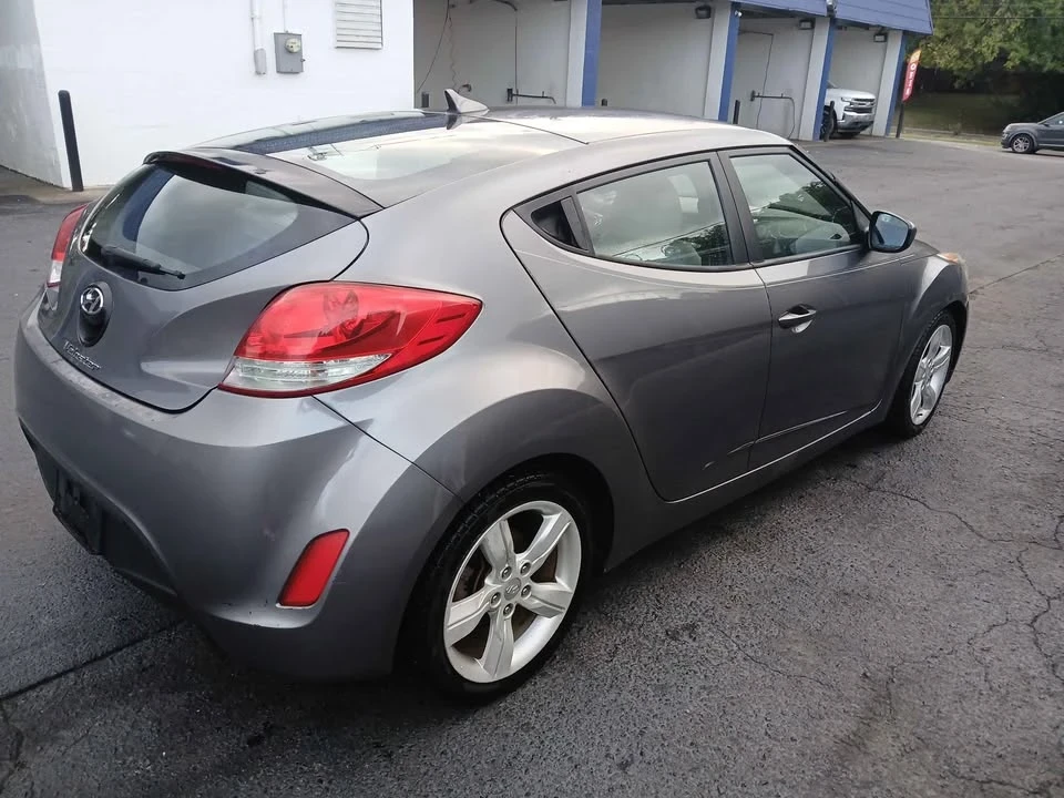 2012 Hyundai Veloster - Image 3 of 9