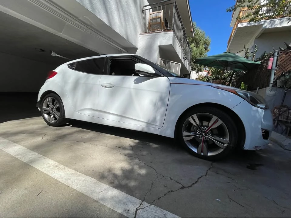 2012 Hyundai Veloster - Image 10 of 11