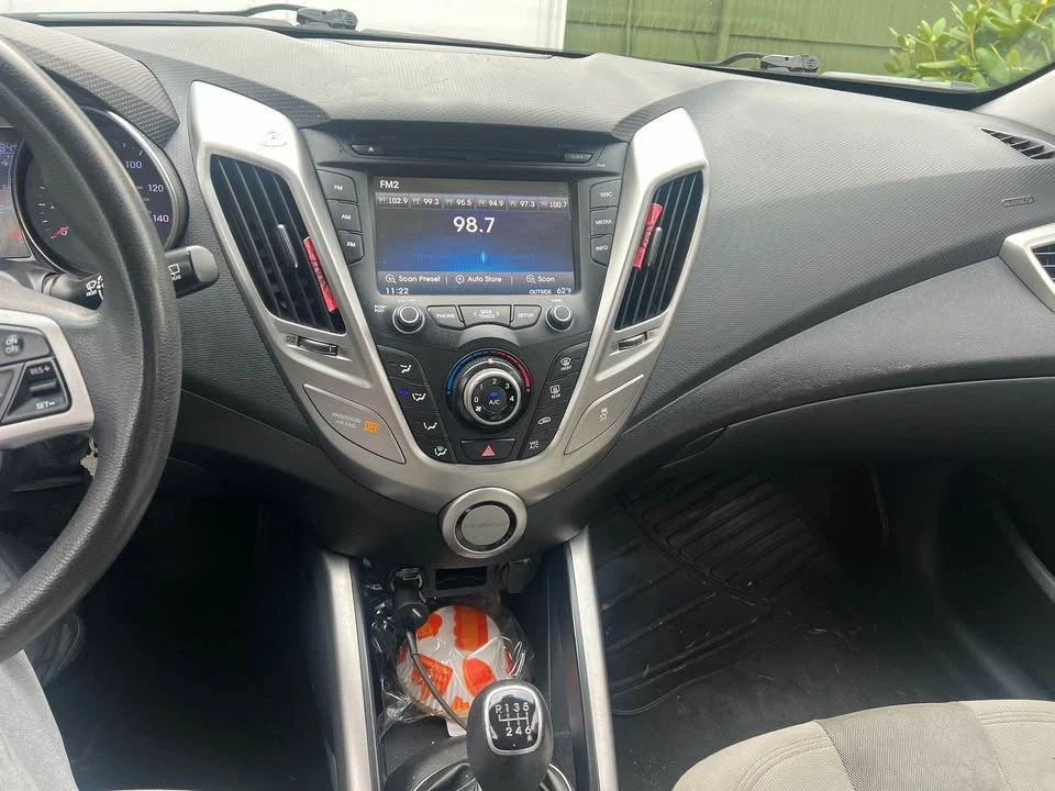 2012 Hyundai Veloster - Image 5 of 5