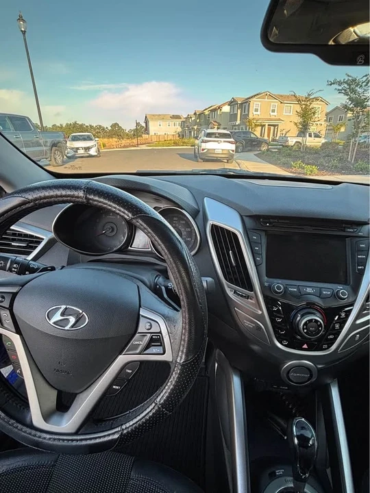2012 Hyundai Veloster - Image 5 of 6