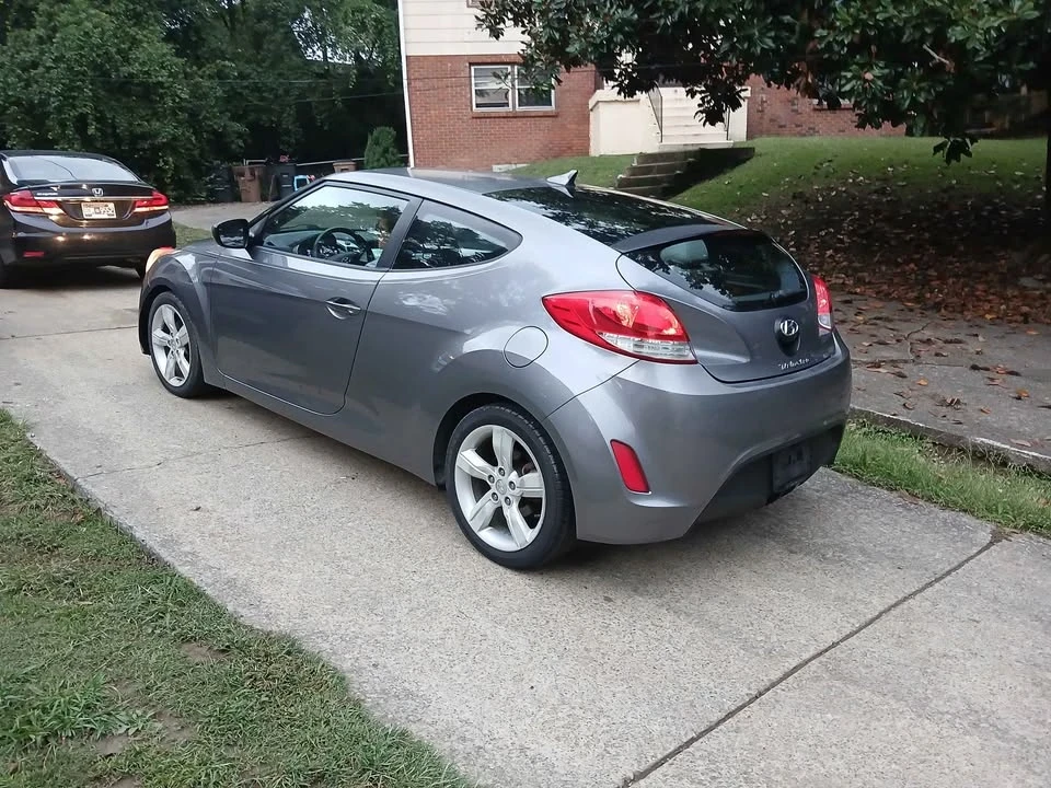 2012 Hyundai Veloster - Image 6 of 9